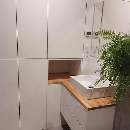 Urban Nest Brodowicza 14